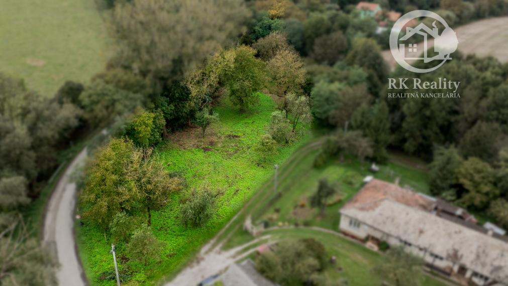 Na predaj pozemok 44,5á v obci Žarnov