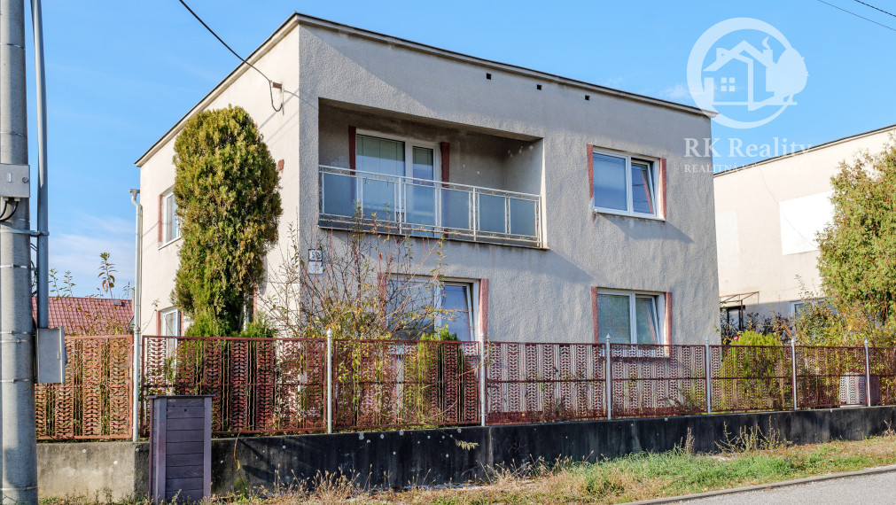 Na predaj dvojpodlažný 5-izbový rodinný dom v Turni n/B