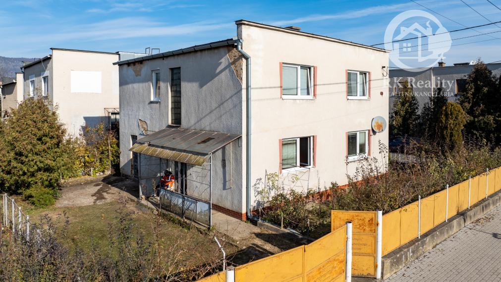 Na predaj dvojpodlažný 5-izbový rodinný dom v Turni n/B