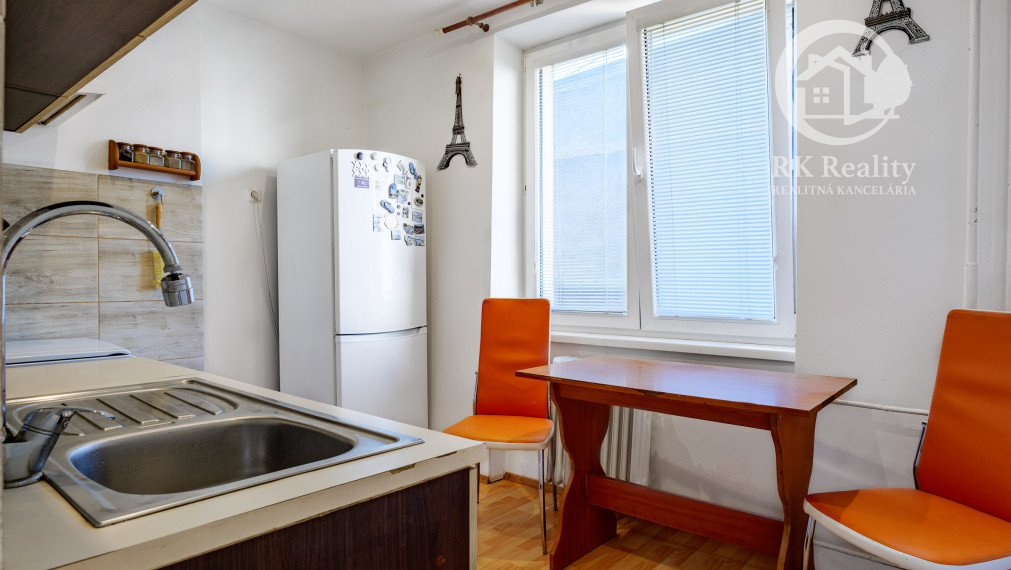 Na predaj  2-izbový byt na Rožňavskej ulici v Moldave n/B