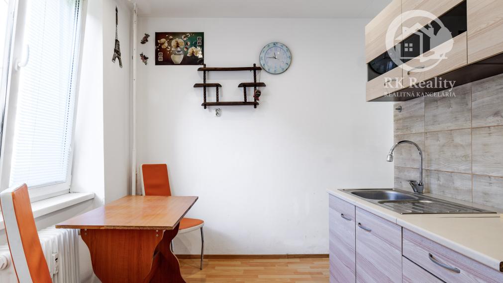 Na predaj  2-izbový byt na Rožňavskej ulici v Moldave n/B