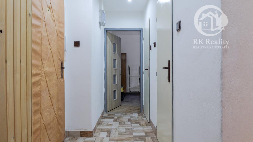 Na predaj  2-izbový byt na Rožňavskej ulici v Moldave n/B