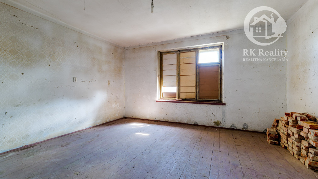 Na predaj rodinný dom s pozemkom v tichej lokalite | Budulov