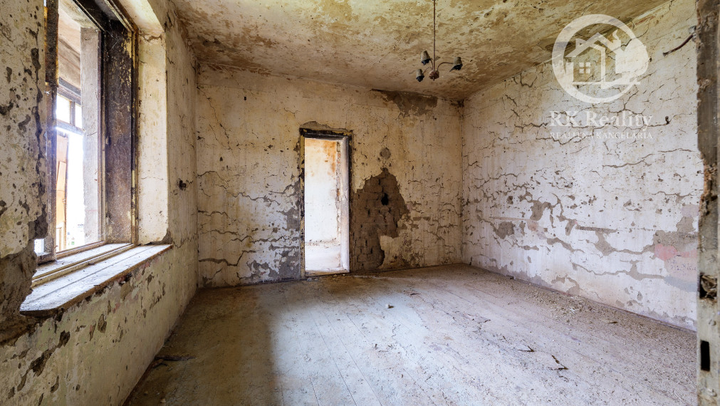 Na predaj rodinný dom s pozemkom v tichej lokalite | Budulov