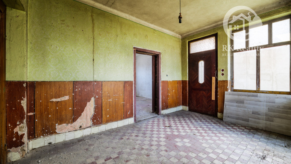 Na predaj rodinný dom s pozemkom v tichej lokalite | Budulov