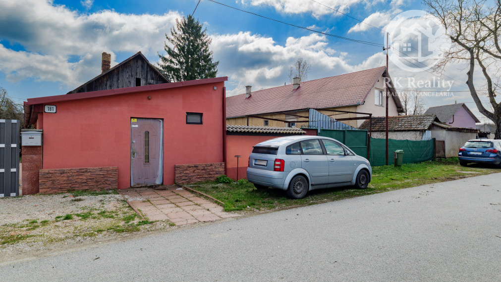 Na predaj rodinný dom s pozemkom v tichej lokalite | Budulov