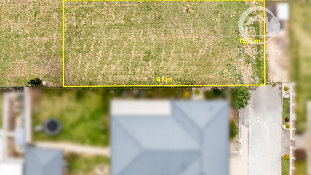 Na predaj krásny slnečný pozemok v TOP lokalite Moldavy n/B