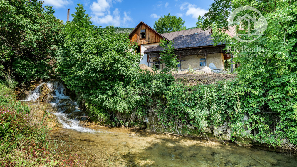 REZERVOVANÝ  | Rozprávkový vodný mlyn s pozemkom | Hrhov