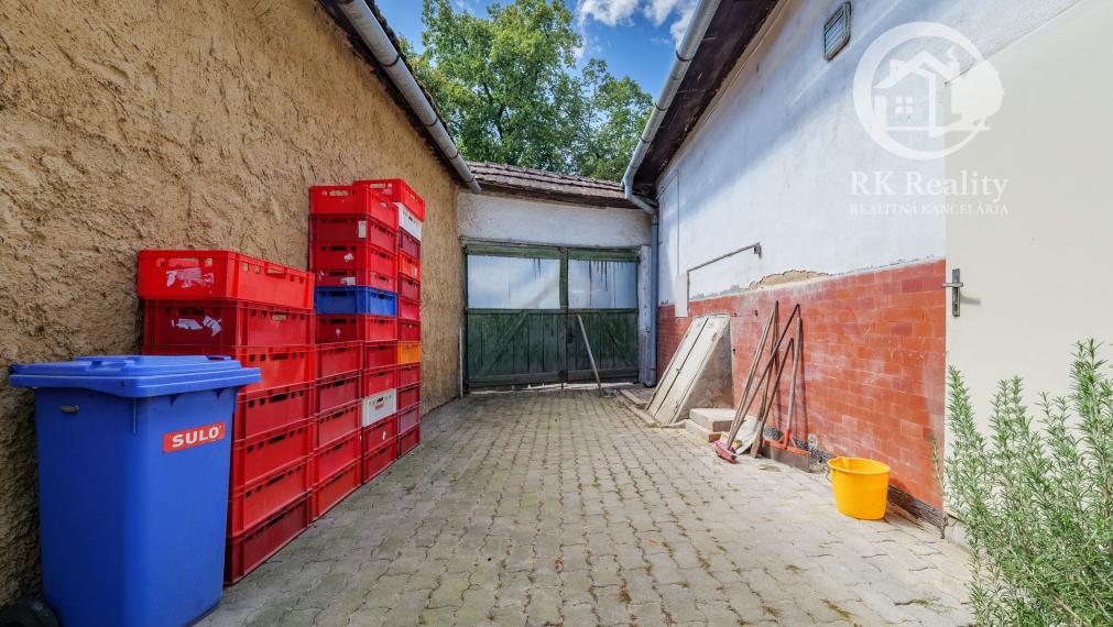 Na predaj budova na podnikanie v centre Moldavy