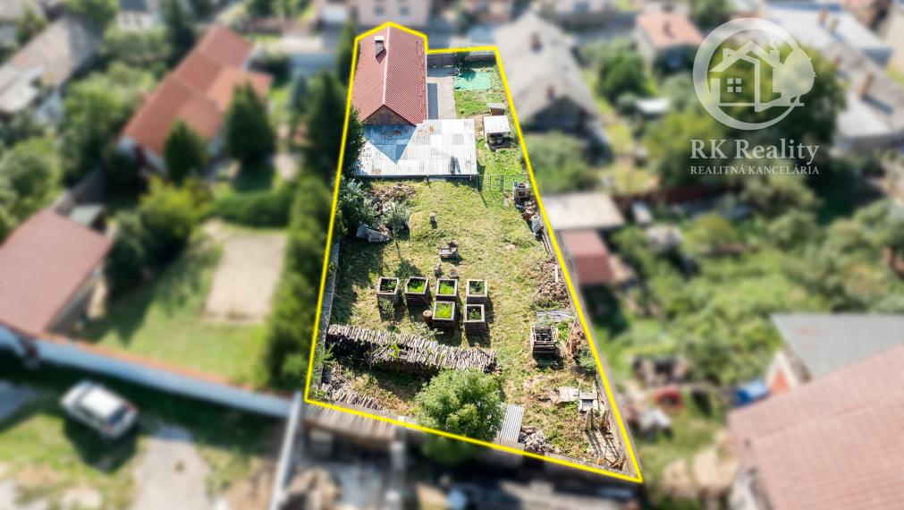 Na predaj útulný kamenný dom s garážou a záhradou |Turňa n/B