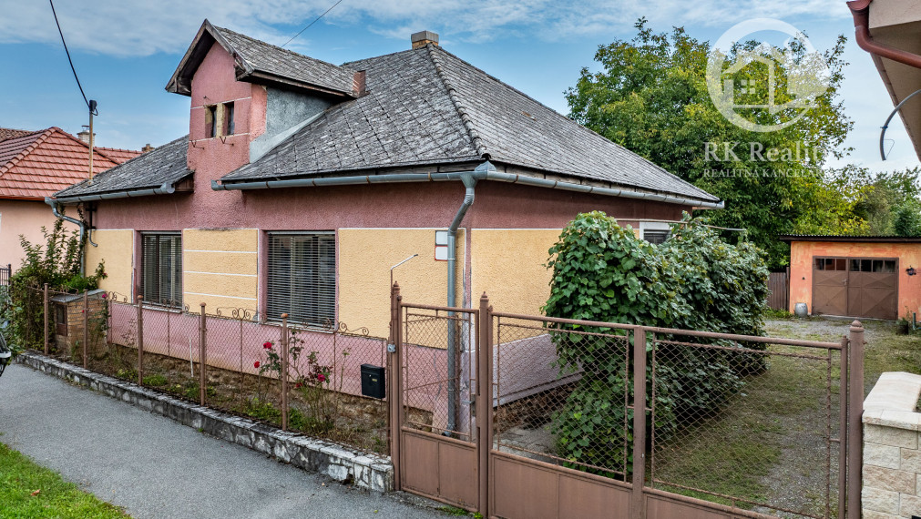 Na predaj 3-izb. rodinný dom, garáž a 30a pozemok | Moldava