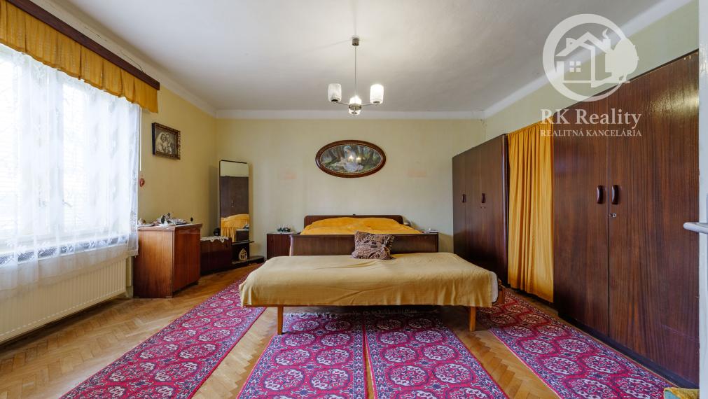 Na predaj 3-izb. rodinný dom, garáž a 30a pozemok | Moldava