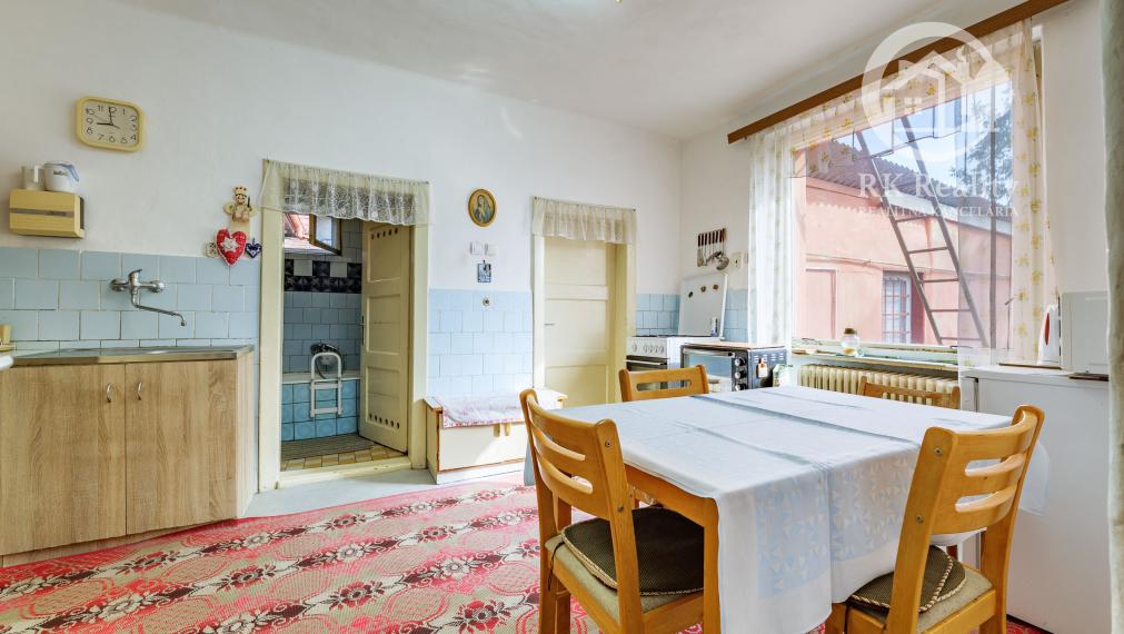 Na predaj 3-izb. rodinný dom, garáž a 30a pozemok | Moldava