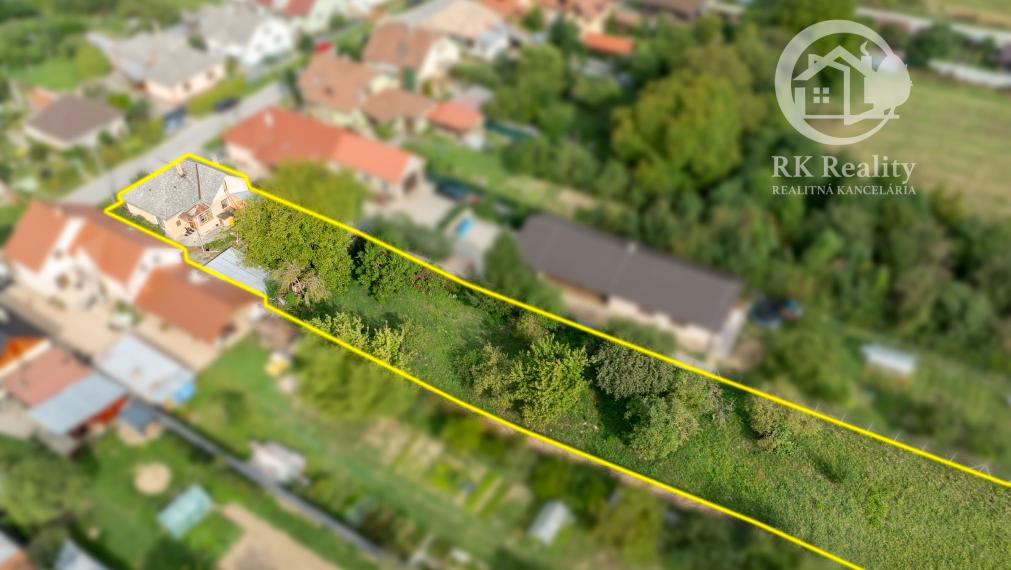 Na predaj 3-izb. rodinný dom, garáž a 30a pozemok | Moldava