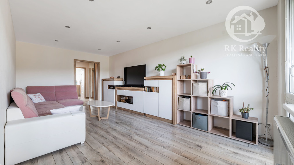 REZERVOVANÝ | 3-izbový byt po rekonštrukcii | Moldava n/B