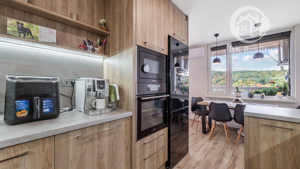 REZERVOVANÝ | 3-izbový byt po rekonštrukcii | Moldava n/B