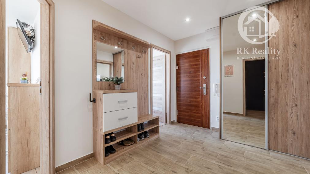 REZERVOVANÝ | 3-izbový byt po rekonštrukcii | Moldava n/B