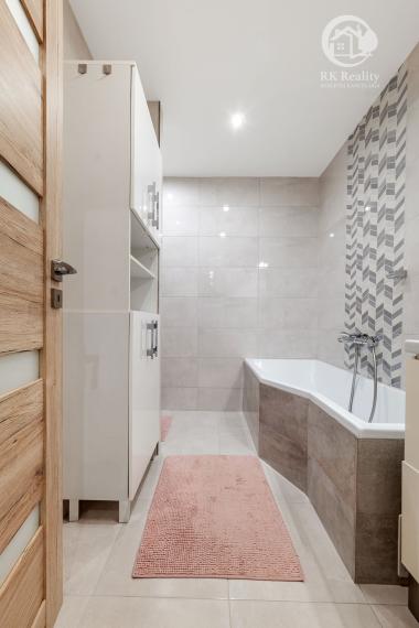 REZERVOVANÝ | 3-izbový byt po rekonštrukcii | Moldava n/B