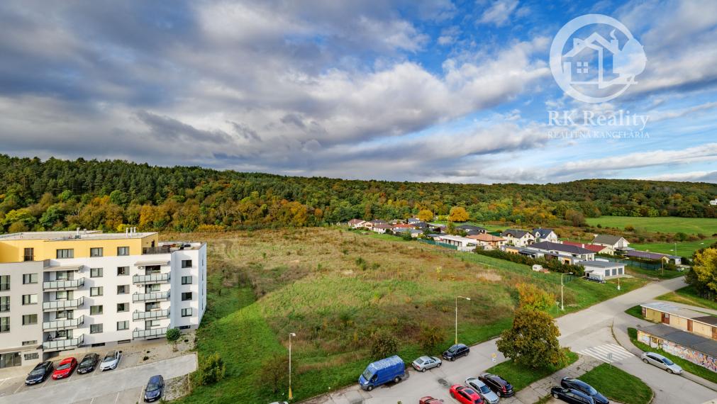 REZERVOVANÝ | 3-izbový byt po rekonštrukcii | Moldava n/B