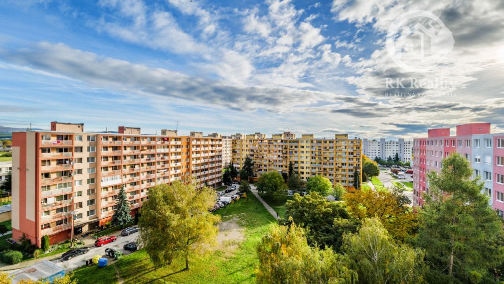 REZERVOVANÝ | 3-izbový byt po rekonštrukcii | Moldava n/B