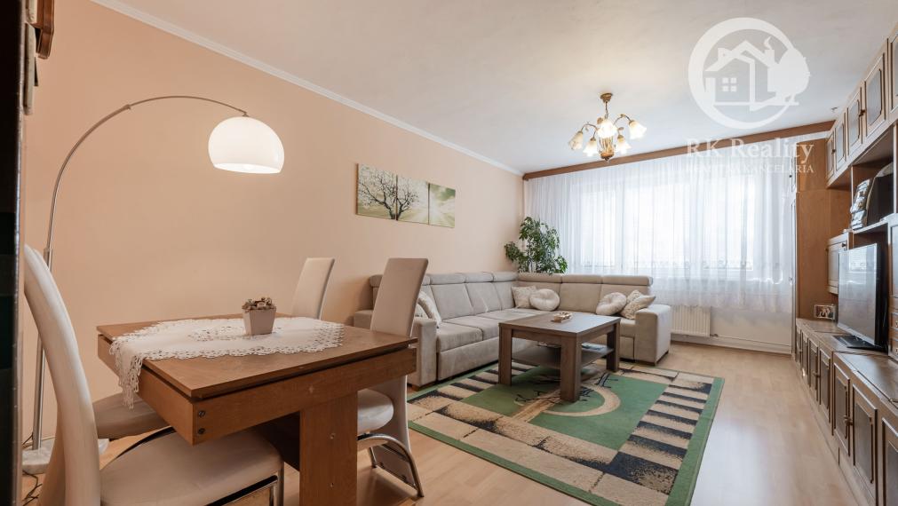 Priestranný 3 izbový byt s loggiou  / Moldava and Bodvou