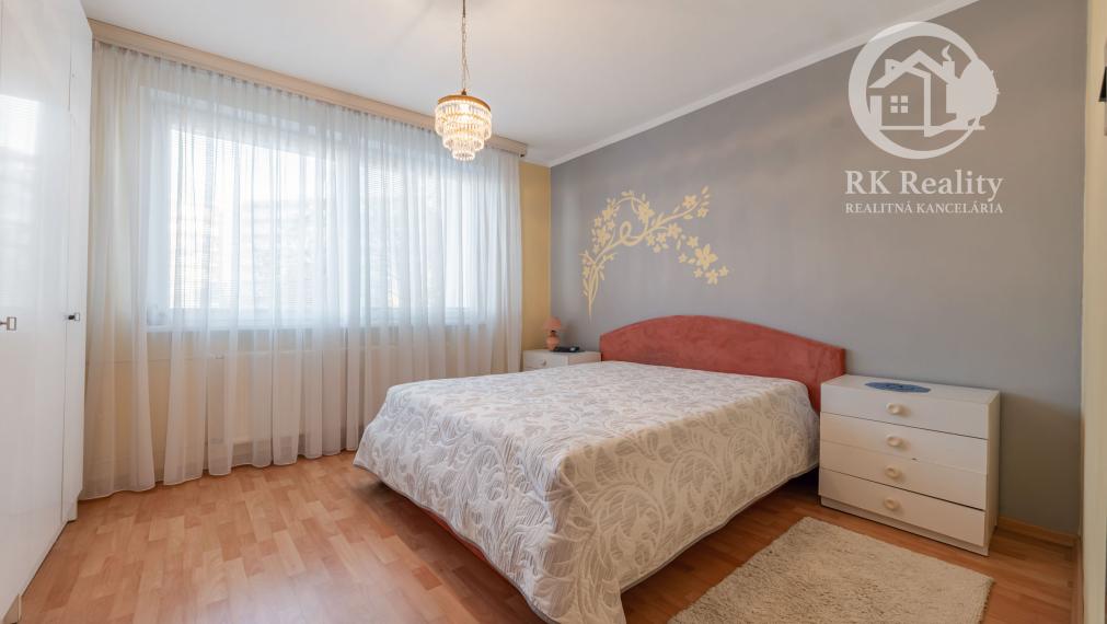 Priestranný 3 izbový byt s loggiou  / Moldava and Bodvou