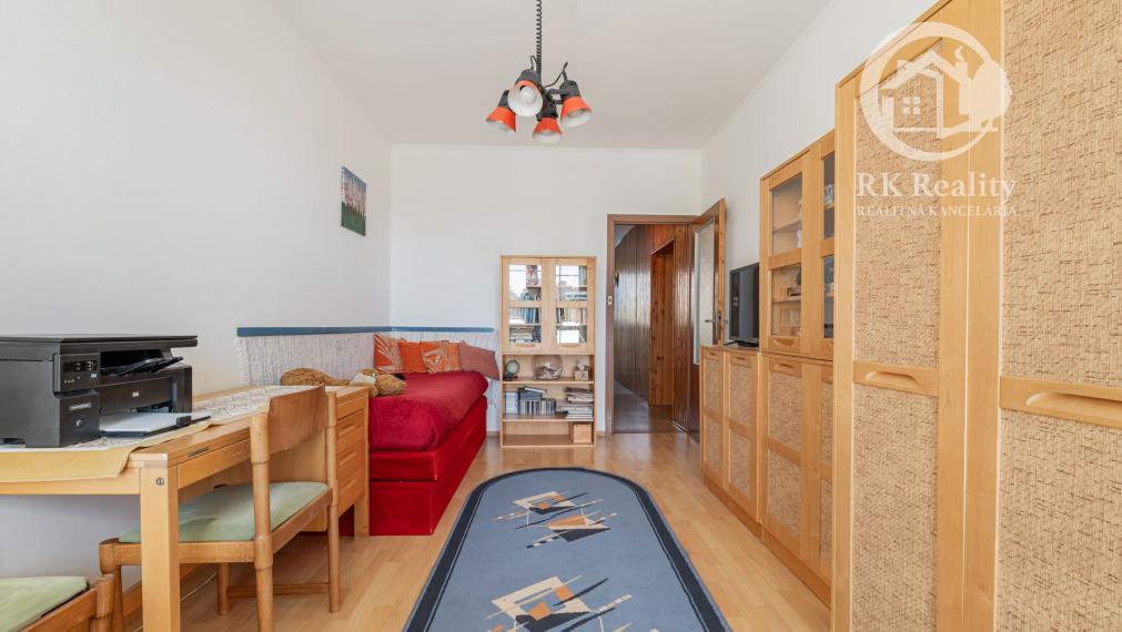 Priestranný 3 izbový byt s loggiou  / Moldava and Bodvou