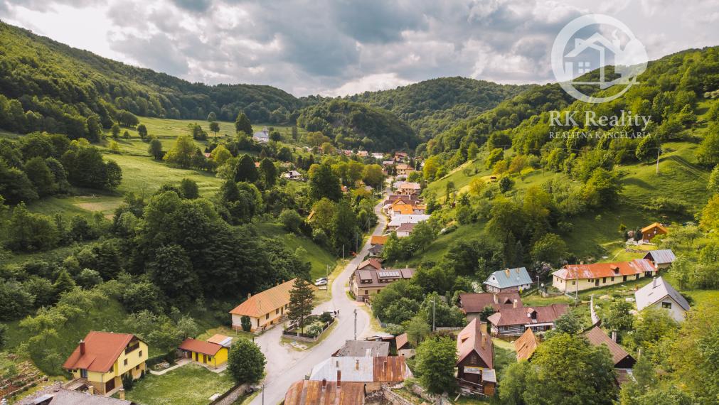 Jedinečná chalupa s výnimočnou polohou v Hačave