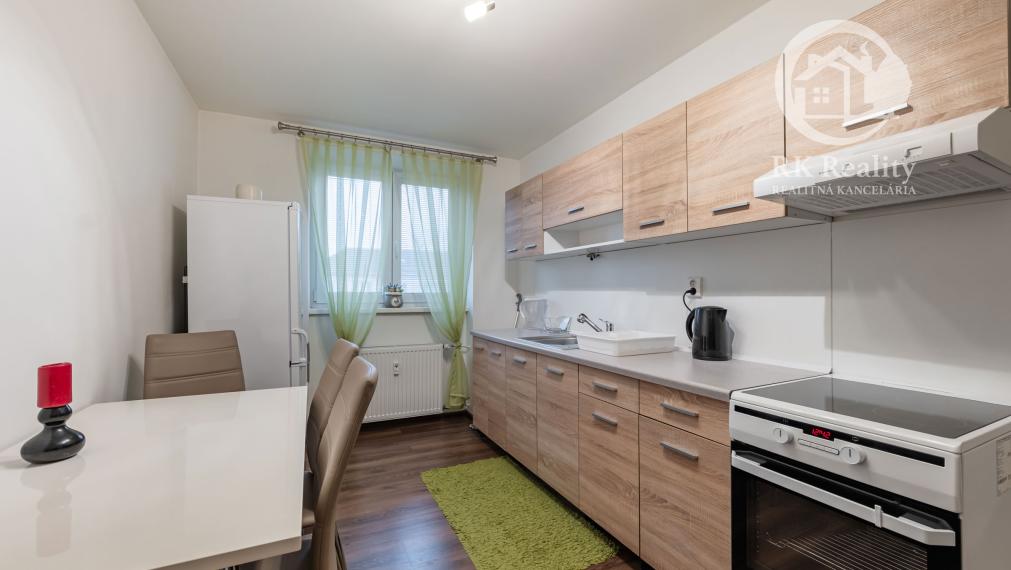 Na predaj kompletne zariadený 2-izbový byt | Moldava n/B