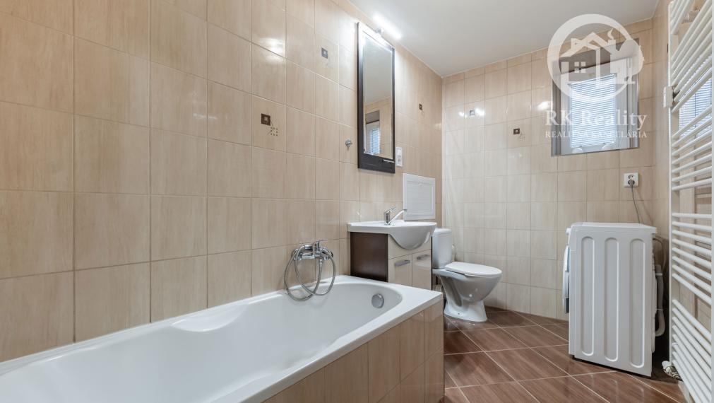 Na predaj kompletne zariadený 2-izbový byt | Moldava n/B