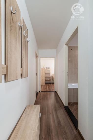 Na predaj kompletne zariadený 2-izbový byt | Moldava n/B