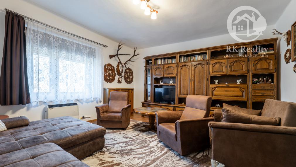 Kompletne zrekonštruovaný dom na pozemku 2000m2 | Komjáti