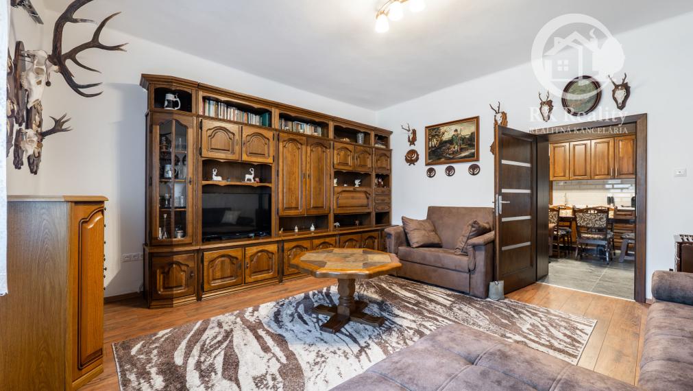 Kompletne zrekonštruovaný dom na pozemku 2000m2 | Komjáti