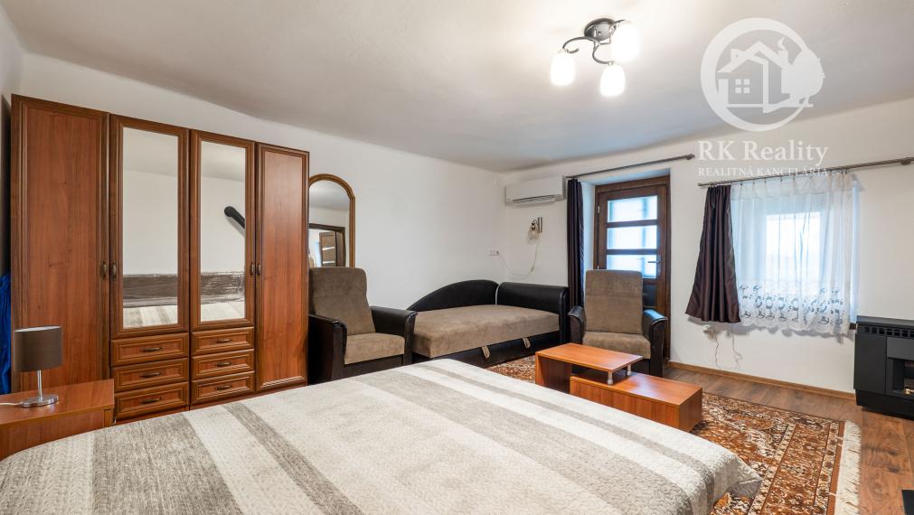 Kompletne zrekonštruovaný dom na pozemku 2000m2 | Komjáti