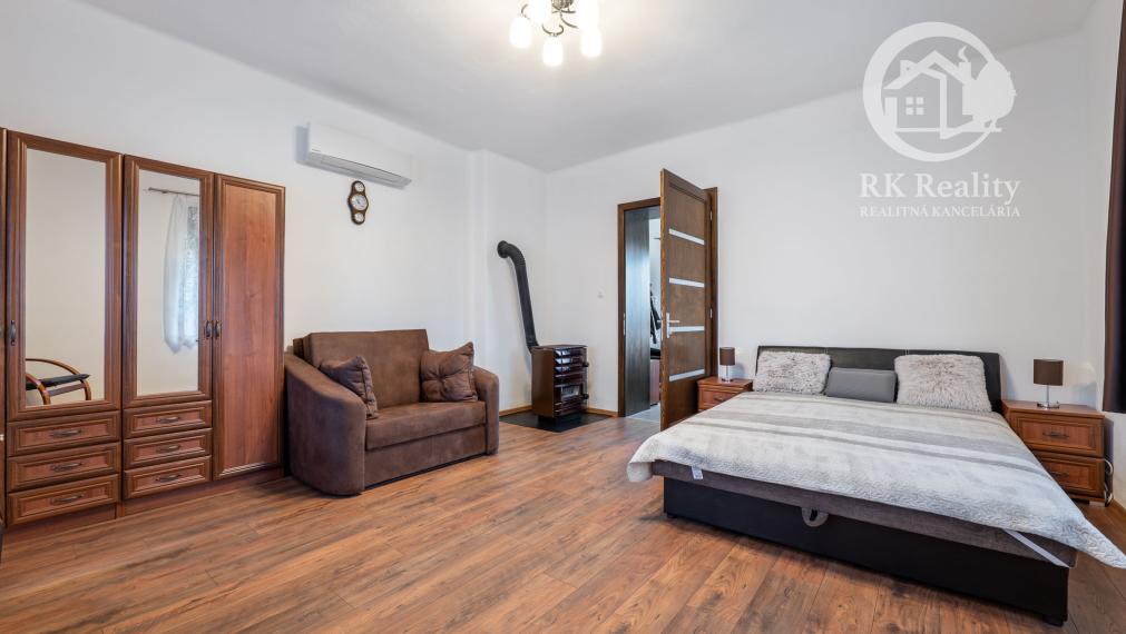 Kompletne zrekonštruovaný dom na pozemku 2000m2 | Komjáti