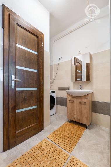 Kompletne zrekonštruovaný dom na pozemku 2000m2 | Komjáti