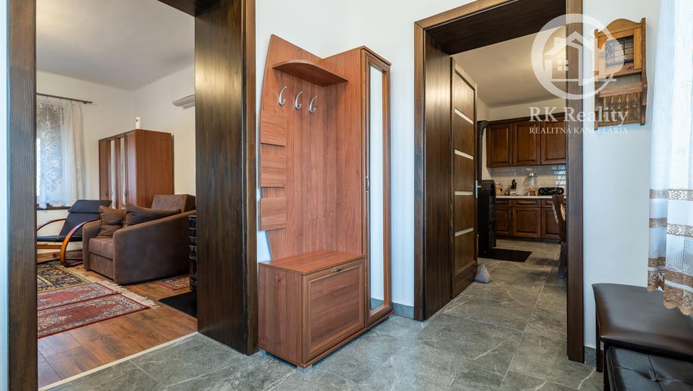 Kompletne zrekonštruovaný dom na pozemku 2000m2 | Komjáti