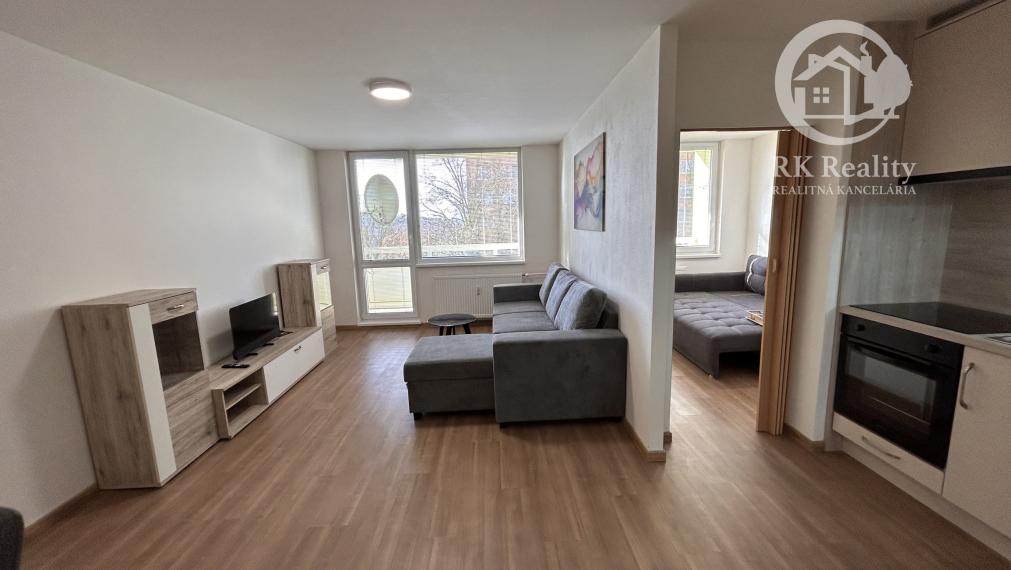 Na prenájom zariadený 1,5-izbový byt s loggiou | Moldava n/B