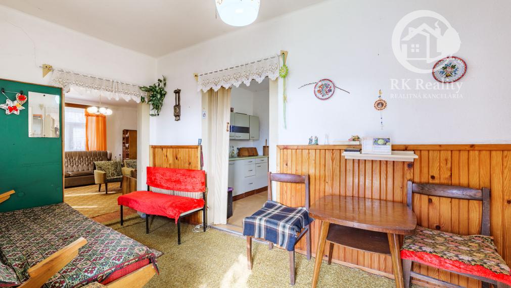 Rodinný dom s veľkým pozemkom v pokojnej lokalite | Chorváty