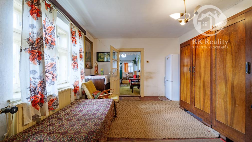 Rodinný dom s veľkým pozemkom v pokojnej lokalite | Chorváty