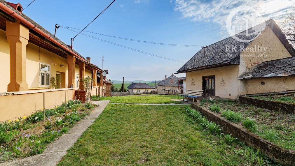 Rodinný dom s veľkým pozemkom v pokojnej lokalite | Chorváty