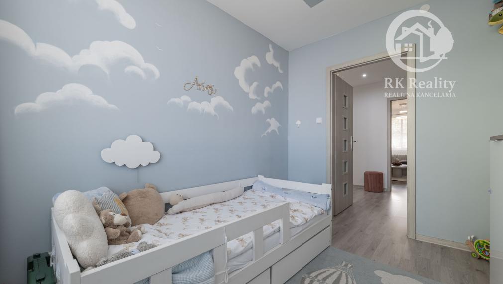 Na predaj 3-izbový byt 71 m2 so zariadením | Moldava n/B