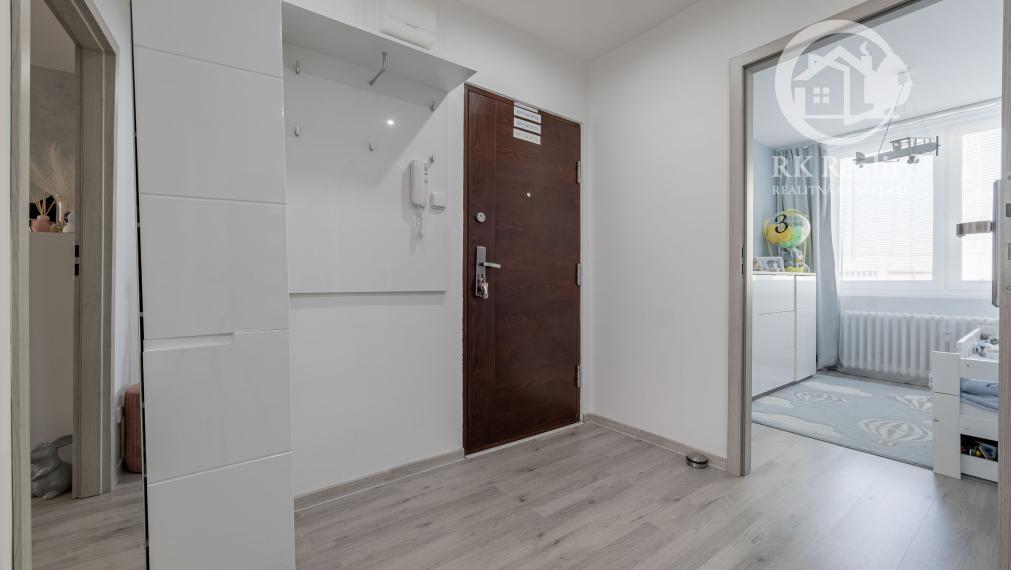 Na predaj 3-izbový byt 71 m2 so zariadením | Moldava n/B