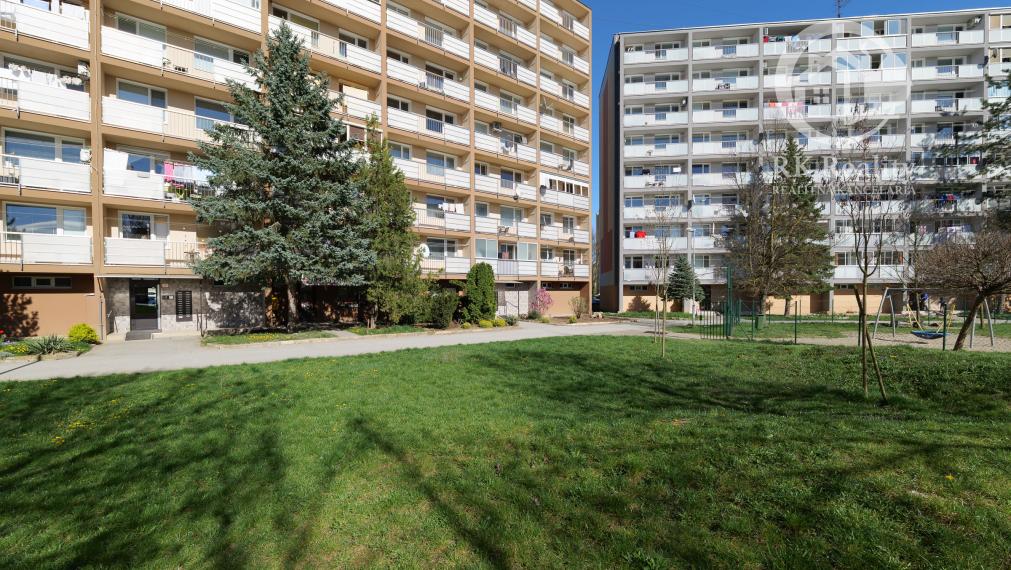 Na predaj 3-izbový byt 71 m2 so zariadením | Moldava n/B