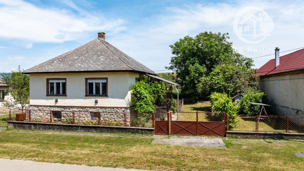 Tehlový rodinný dom s pozemkom 3000 m2 | Hidvégardó