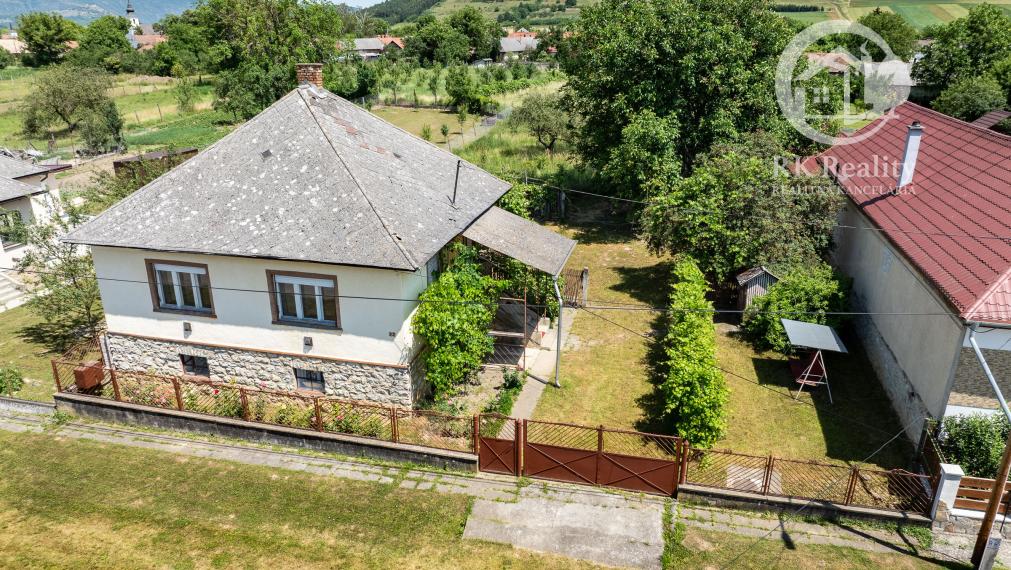 Tehlový rodinný dom s pozemkom 3000 m2 | Hidvégardó