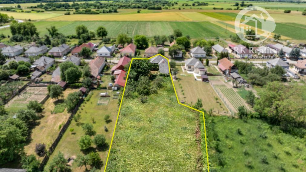 Tehlový rodinný dom s pozemkom 3000 m2 | Hidvégardó