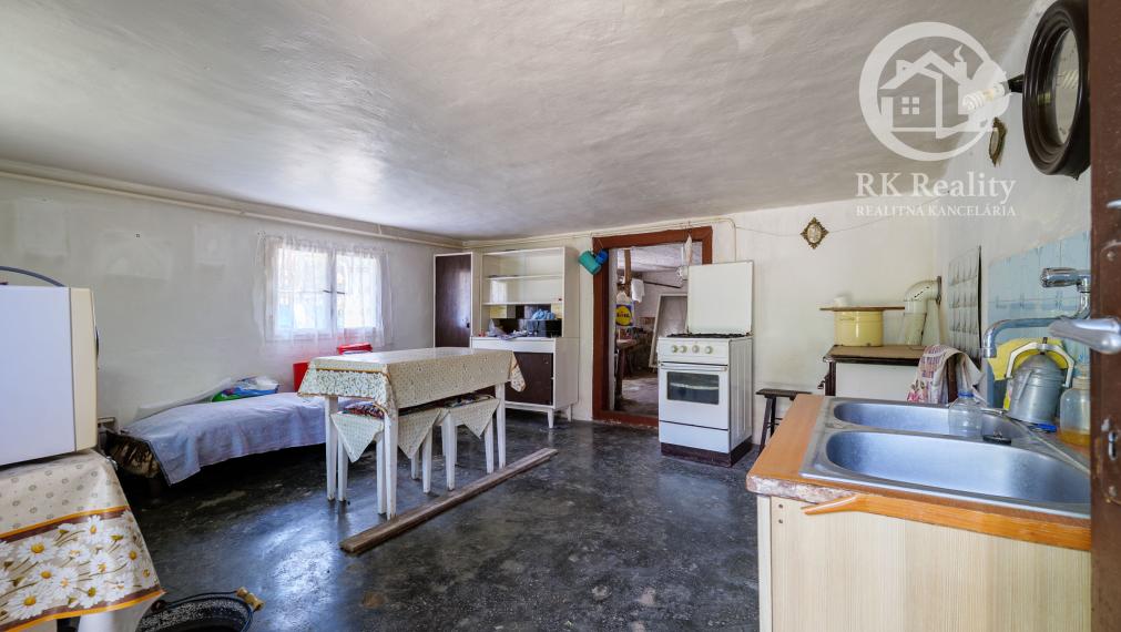 Tehlový rodinný dom s pozemkom 3000 m2 | Hidvégardó