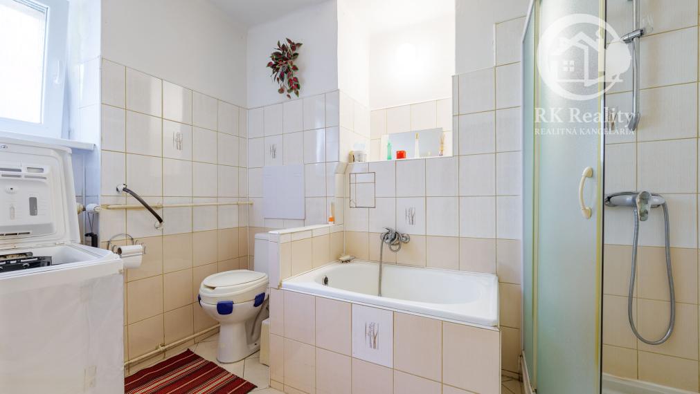 2-izbový byt v pôvodnom stave 56 m2 | Moldava nad Bodvou