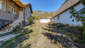 2-izbový rodinný dom po čiastočnej rekonštrukcii | Hrhov - fotografia 18